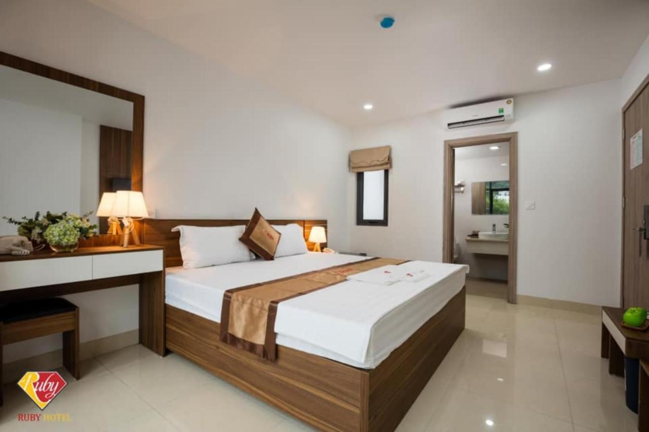 Ruby Hotel Cat Ba Dong Khe Sau Bagian luar foto