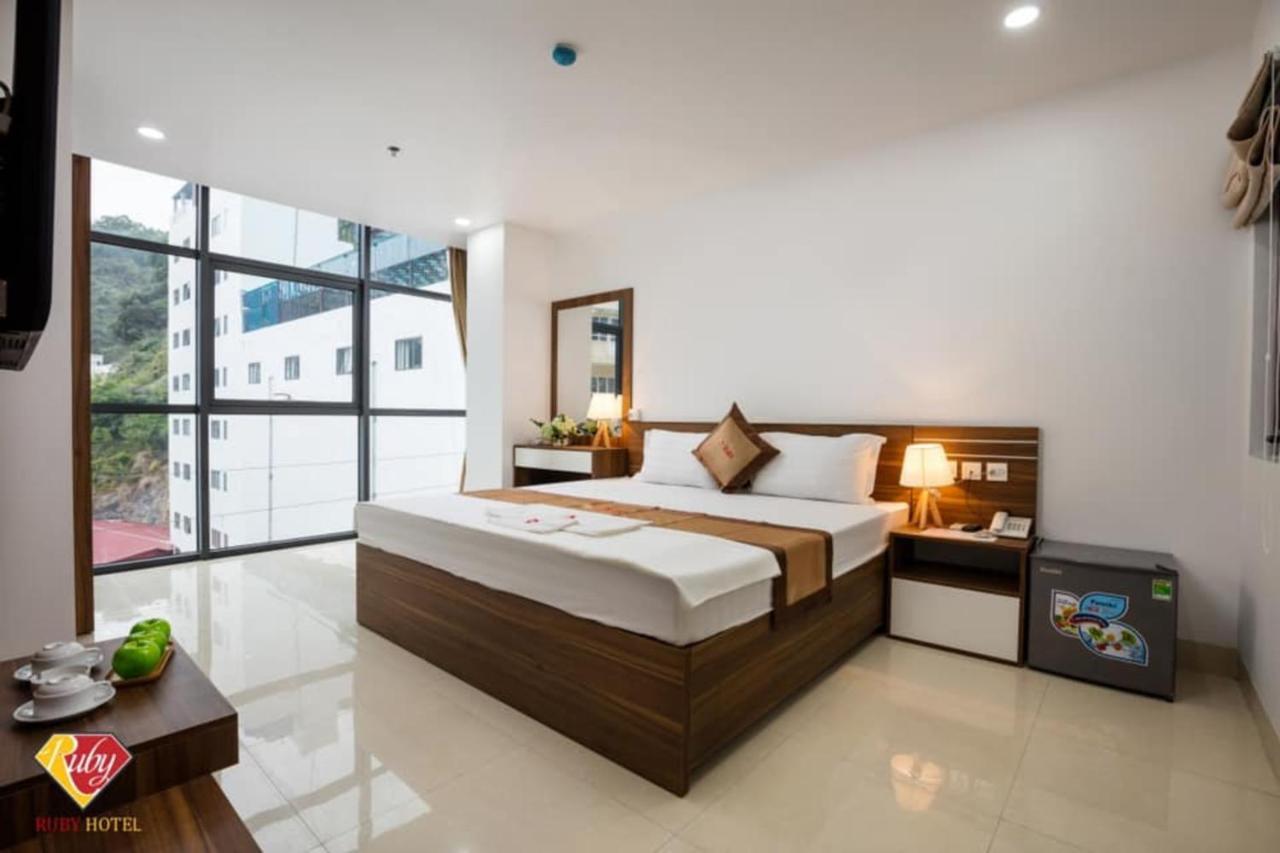 Ruby Hotel Cat Ba Dong Khe Sau Bagian luar foto