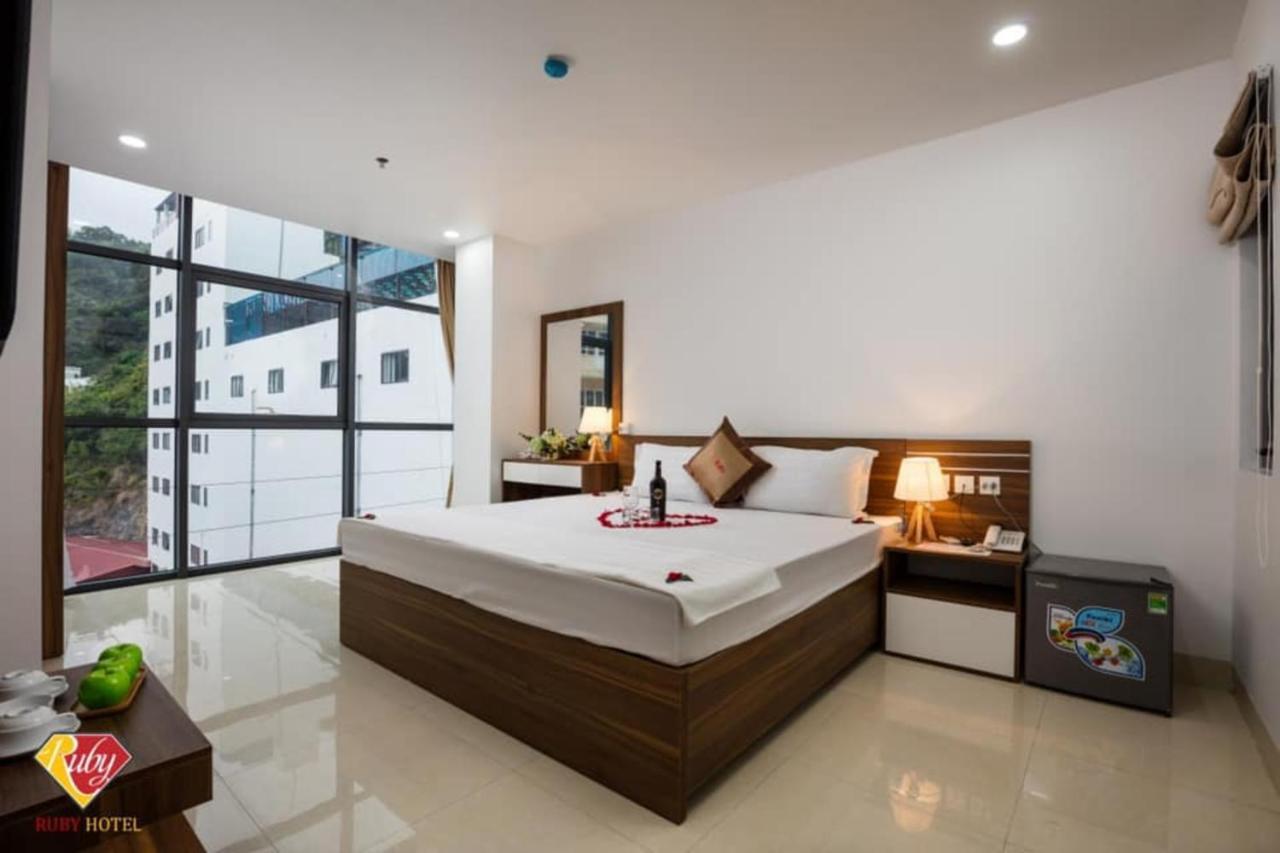 Ruby Hotel Cat Ba Dong Khe Sau Bagian luar foto
